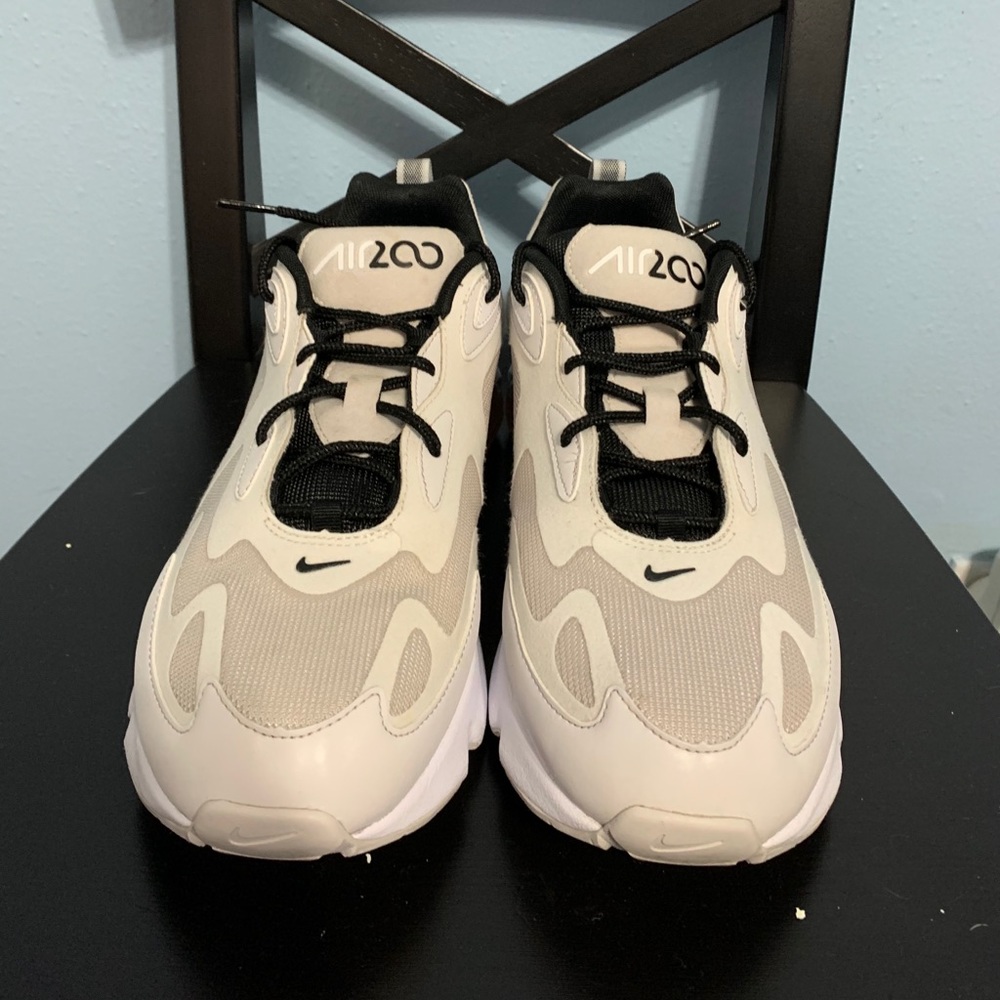 Nike Air Max 200